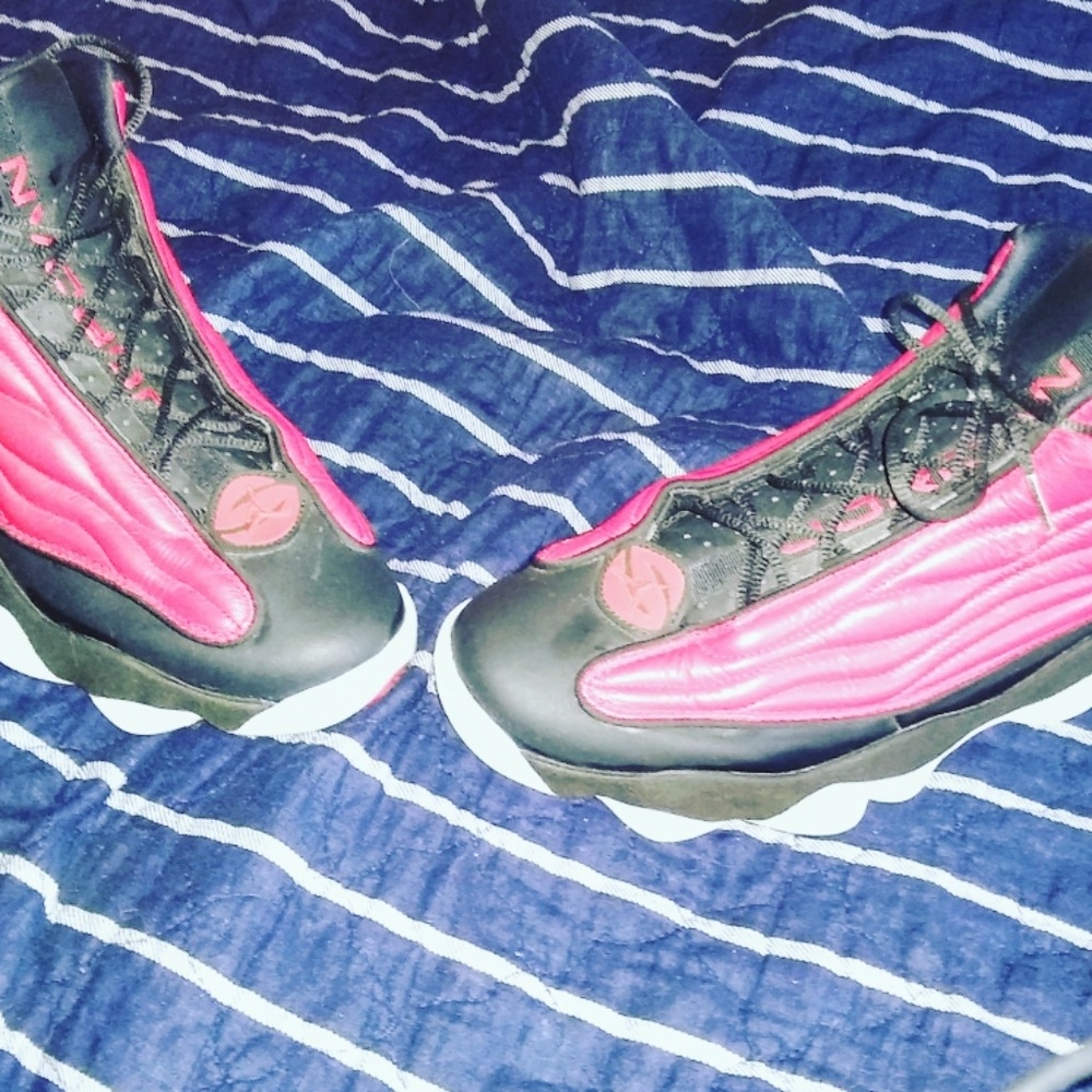 Jordans pro strong 23